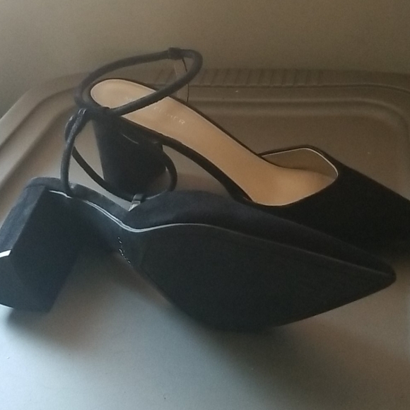 Marc Fisher Shoes - Black Suede EUC Ankle Strap shoes